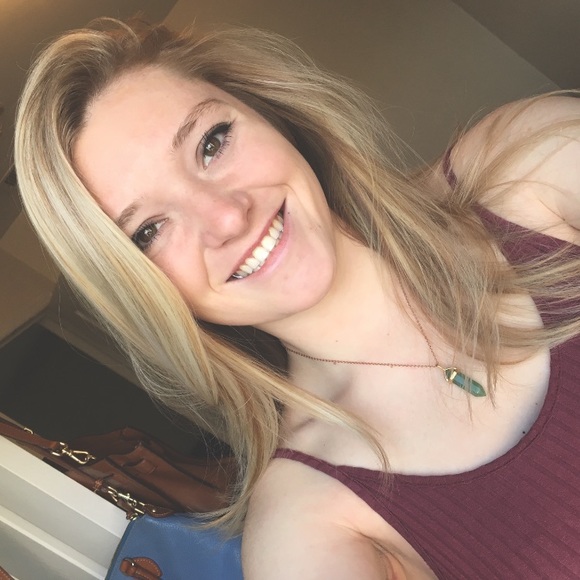 Meet your Posher, Samantha - Picture 1 of 1